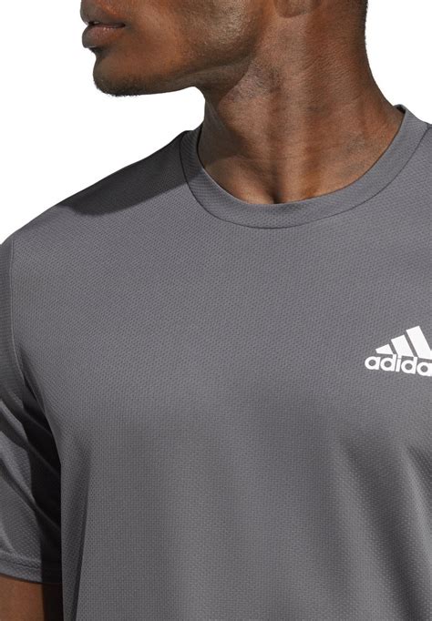 grau weißes adidas t shirt|Adidas T.